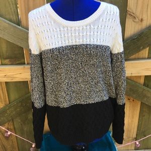 Croft & Barrow Knot Sweater - L